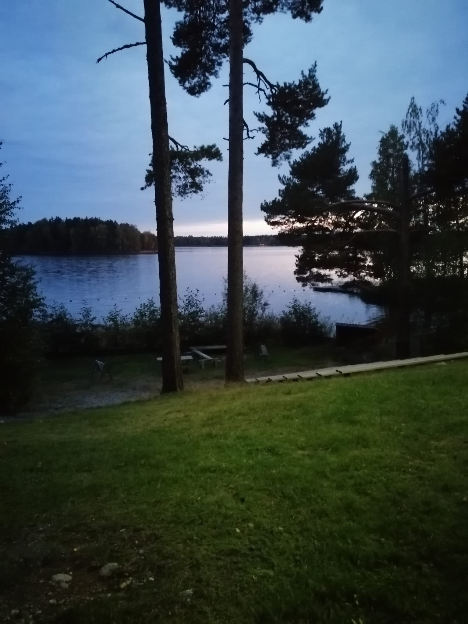 Houhajärven Leirimajan maisema.