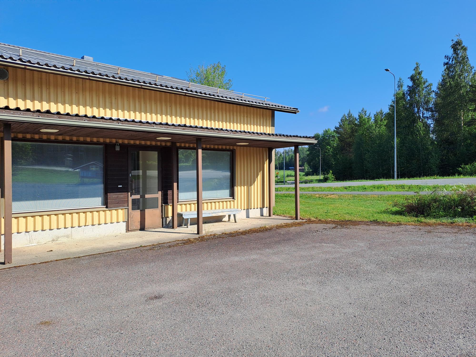 Julkisivu